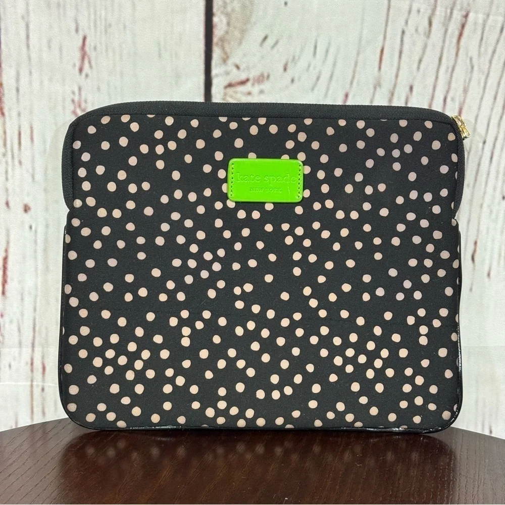 Kate Spade New York Black and Cream Polka Dot Lap Top Sleeve EUC
